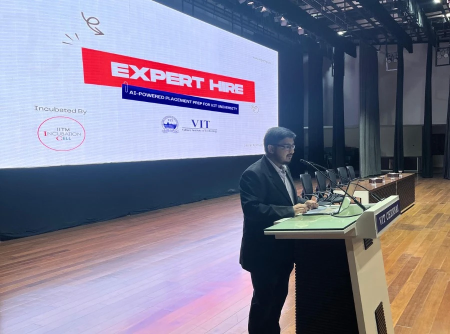 Expert Hire, Akshat Gupta, Anand Suresh, AI hiring platform, IIT Madras startup